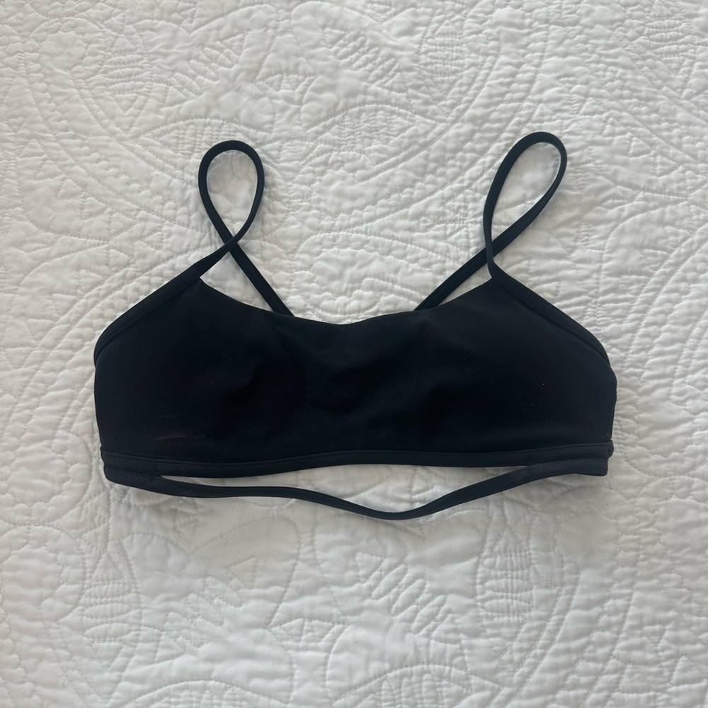 Black Lululemon Yoga/Sports Bra sz 4